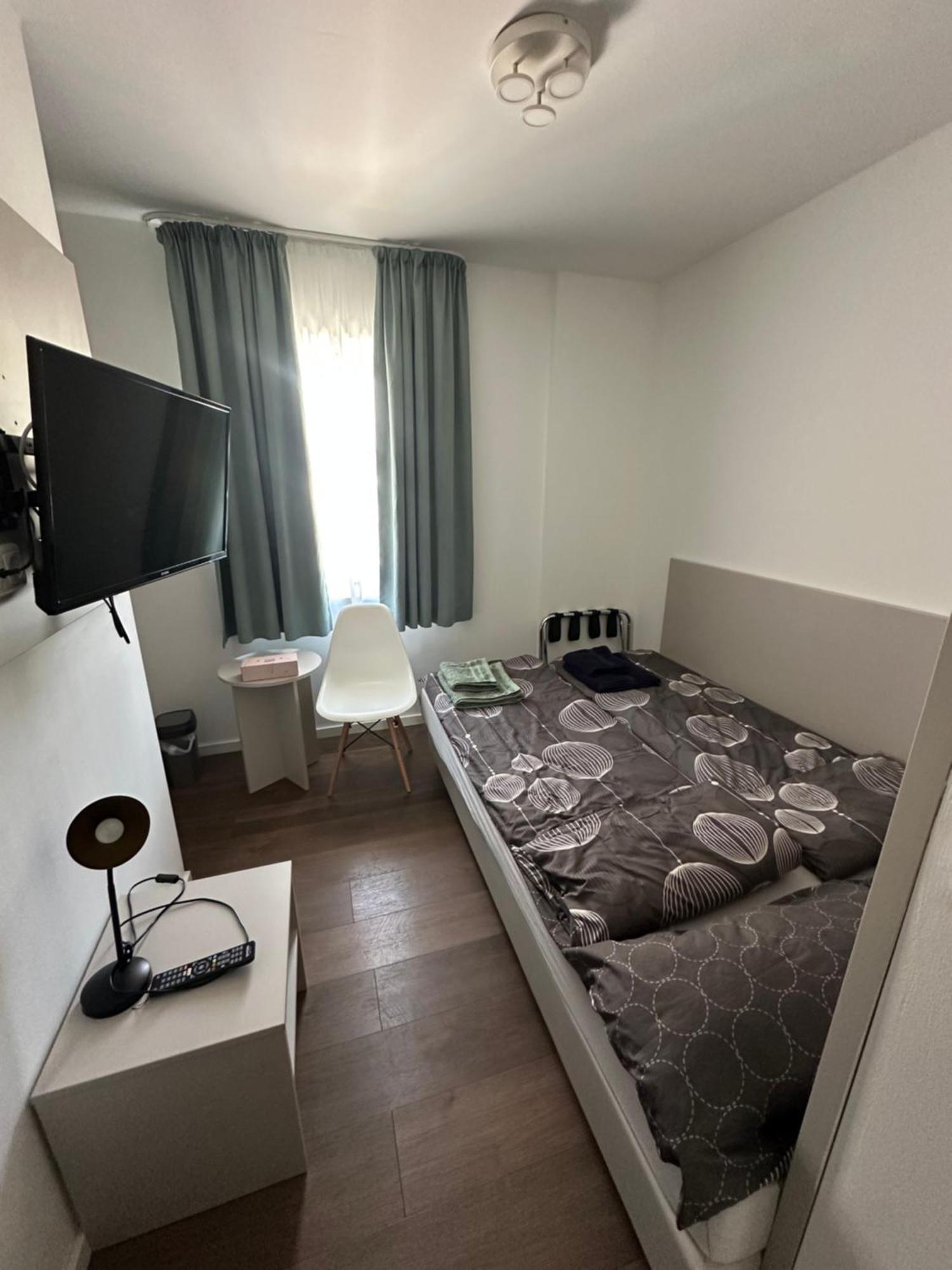 Moebiliertes Apartment Hamburg Bagian luar foto